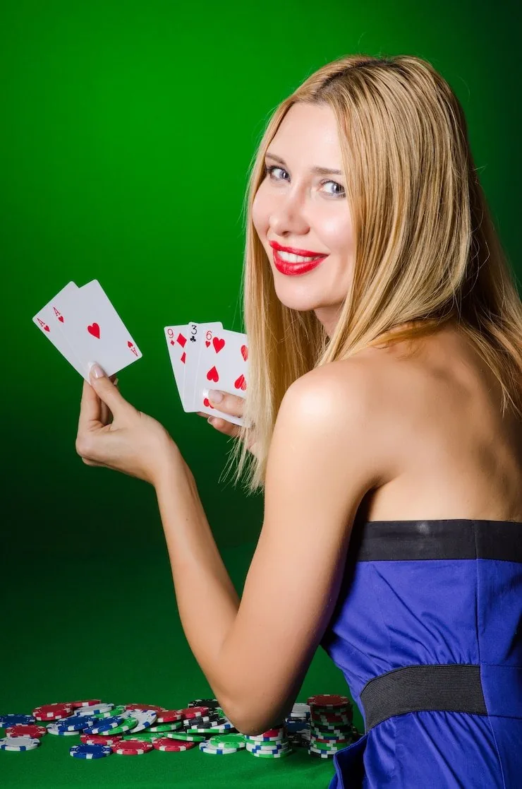 pk775 What We Offer Inside Baccarat Midnight